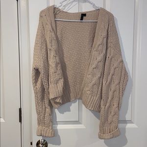 Moon & Madison super soft cropped cardigan